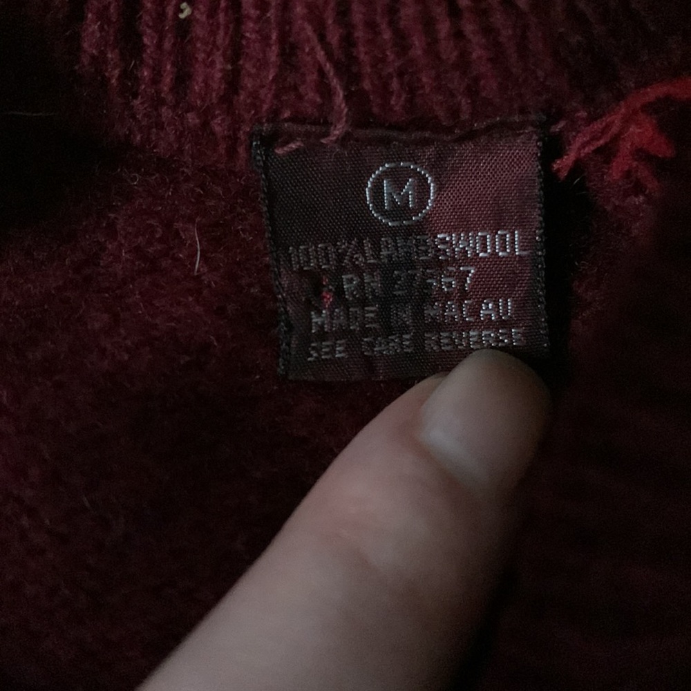 Preppy vintage burgundy scarlet red 100% wool academia sweater vest size medium - Picture 7 of 7